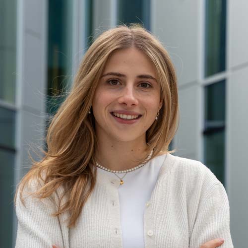 Portrait: Julia Fellmeth 